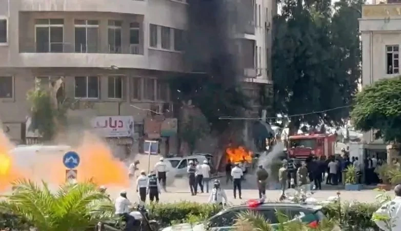 تفجيرات تستهدف الطوق الأمني لماكرون في دمشق