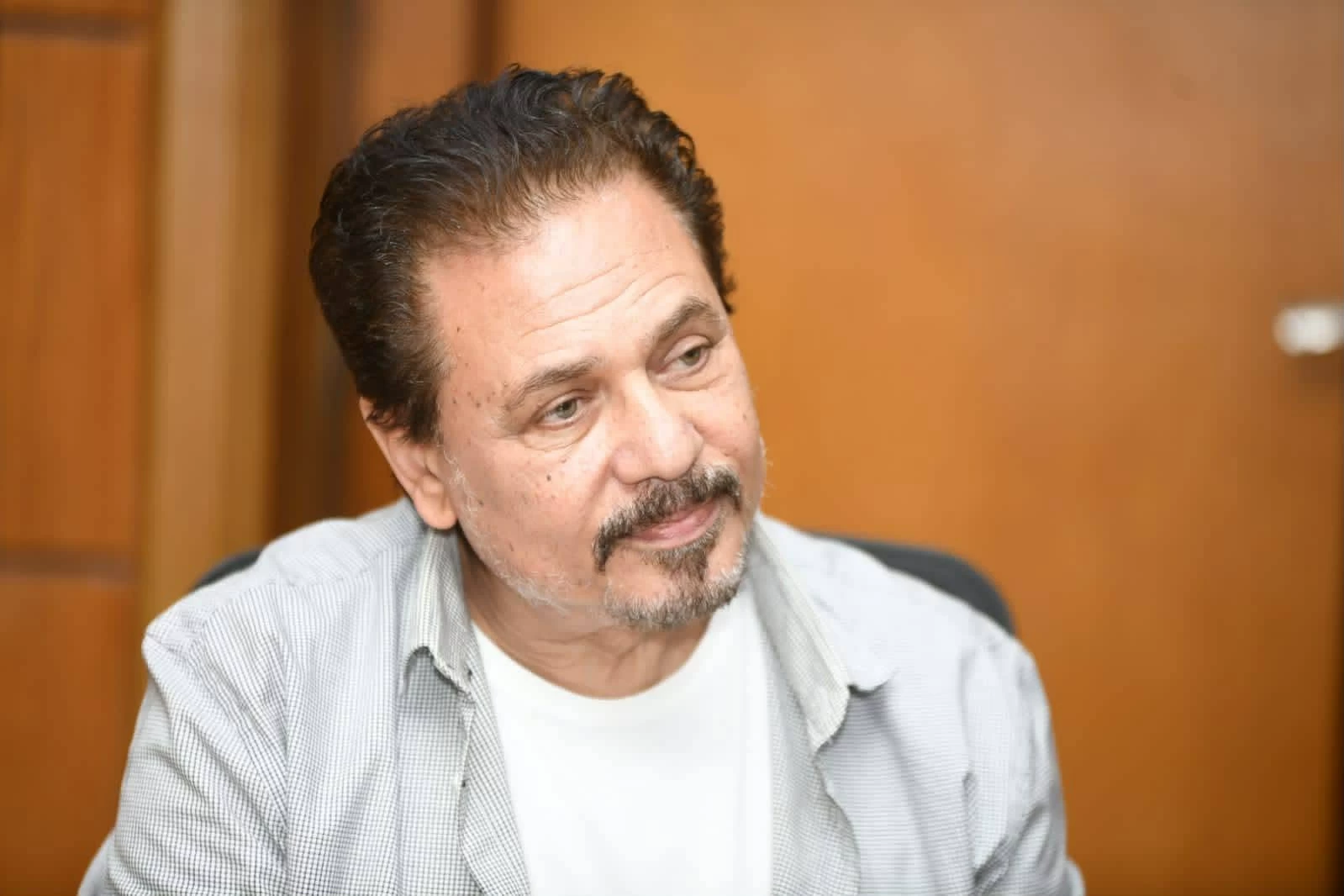 محمد رياض يرد على اتهامات الانحياز في مهرجان المسرح المصري