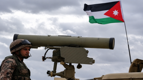 الجيش الأردني يسقط صواريخ إيرانية في الأجواء