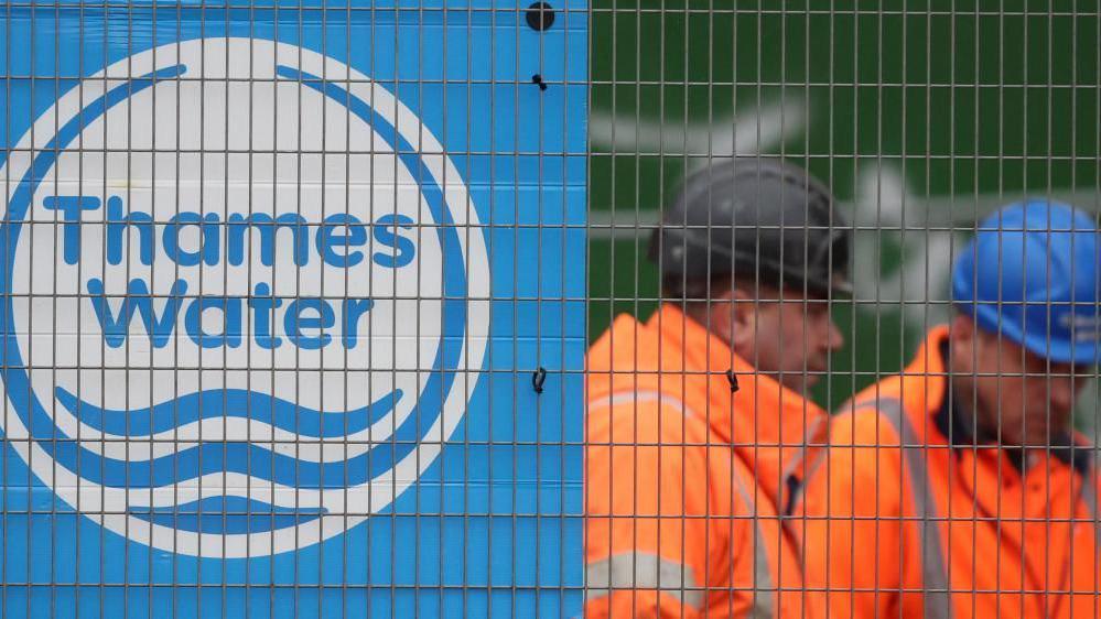 تحديات قانونية تواجه شركة Thames Water في حال تأميمها