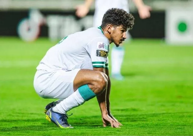 الهلال يفاوض محمد محزري لتعزيز صفوفه