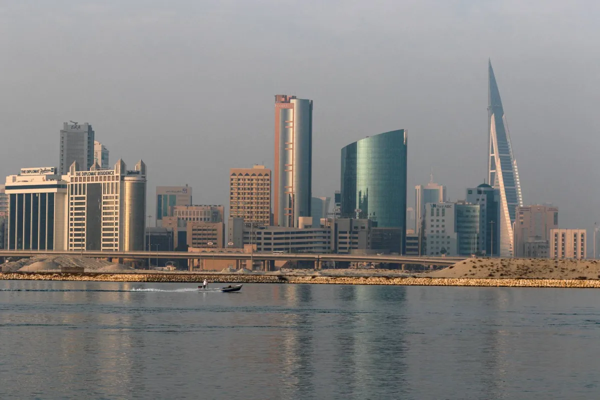 صافرات الإنذار في البحرين بعد تصعيد التوترات مع إيران