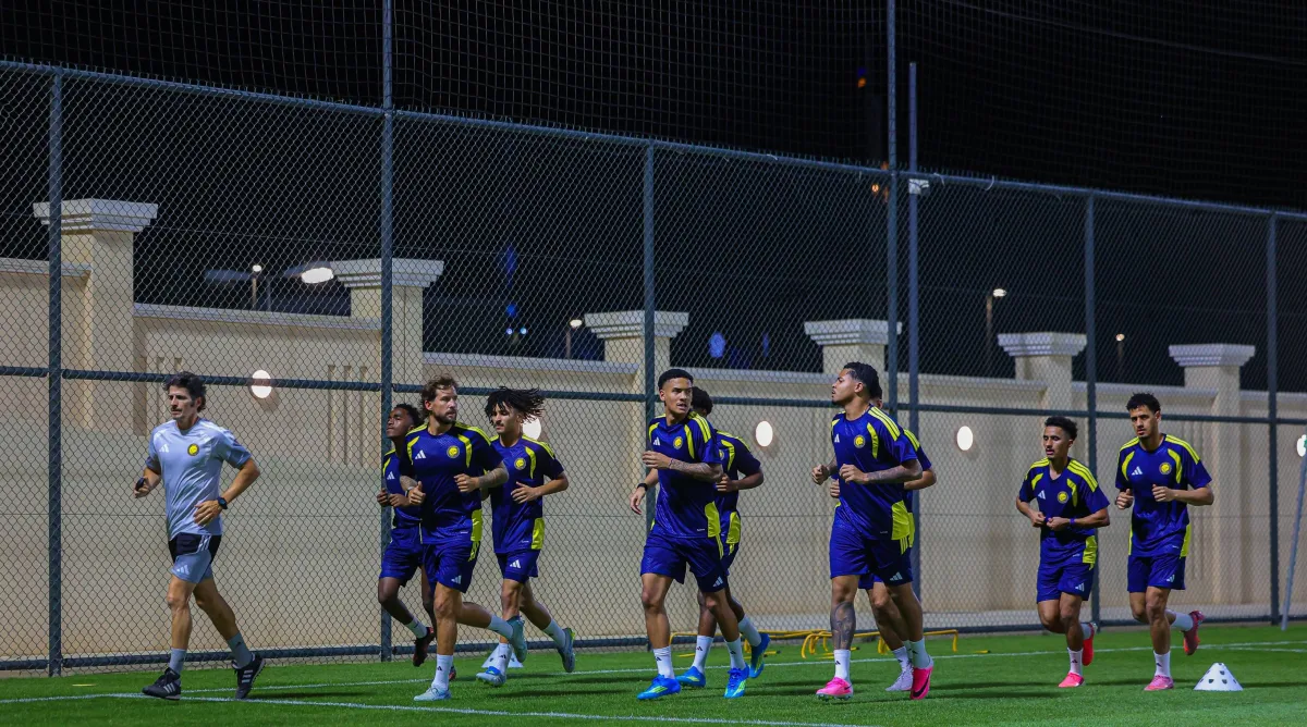 اجتماع بوستيكوغلو مع لاعبي النصر قبل الموسم الجديد