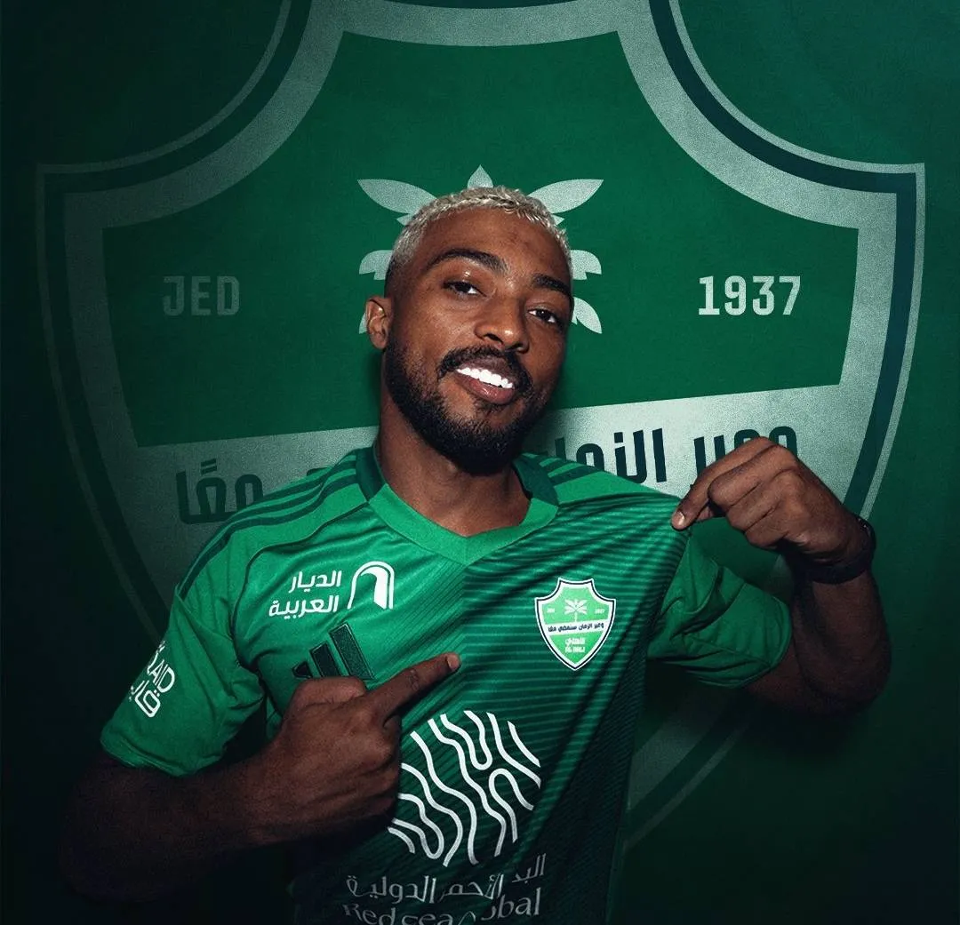 الأهلي يتعاقد مع نايف مسعود لتعزيز صفوفه