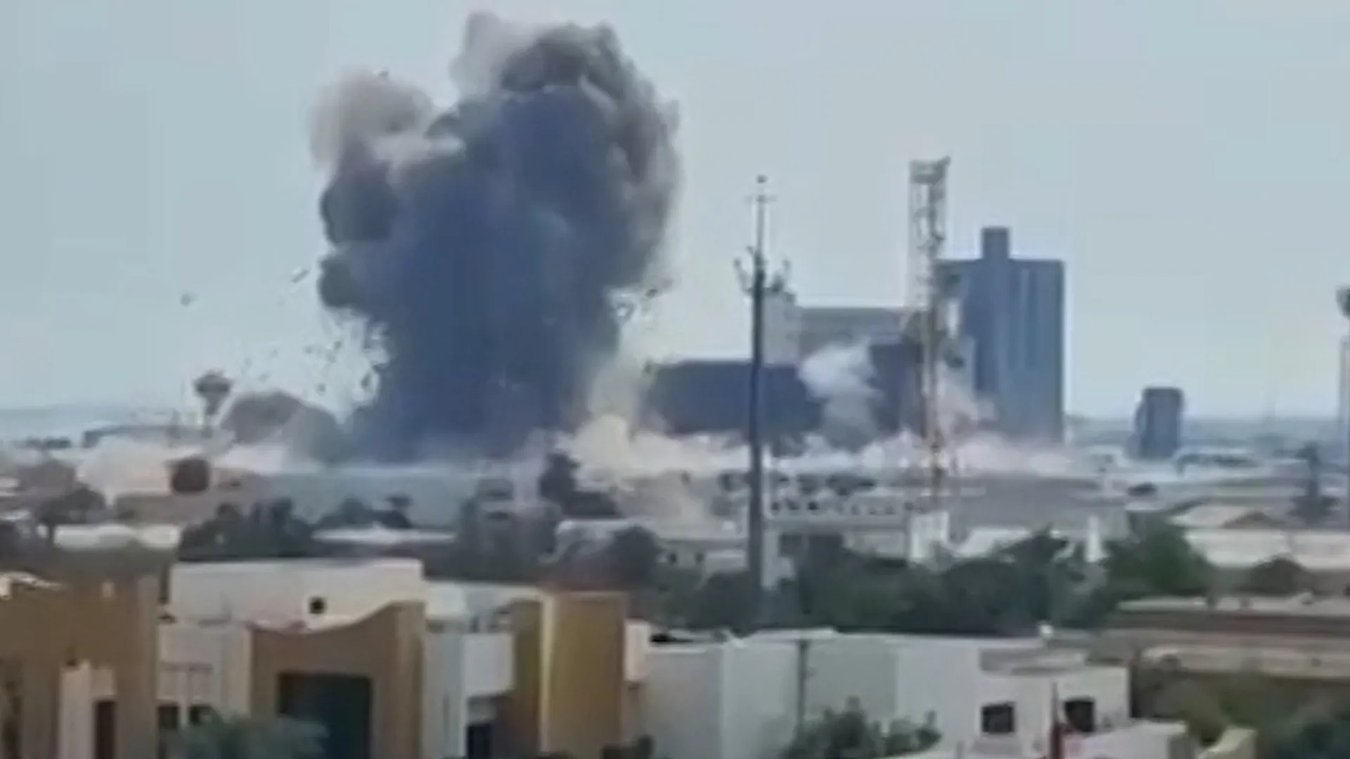 هجمات إيرانية جديدة على الكويت والبحرين