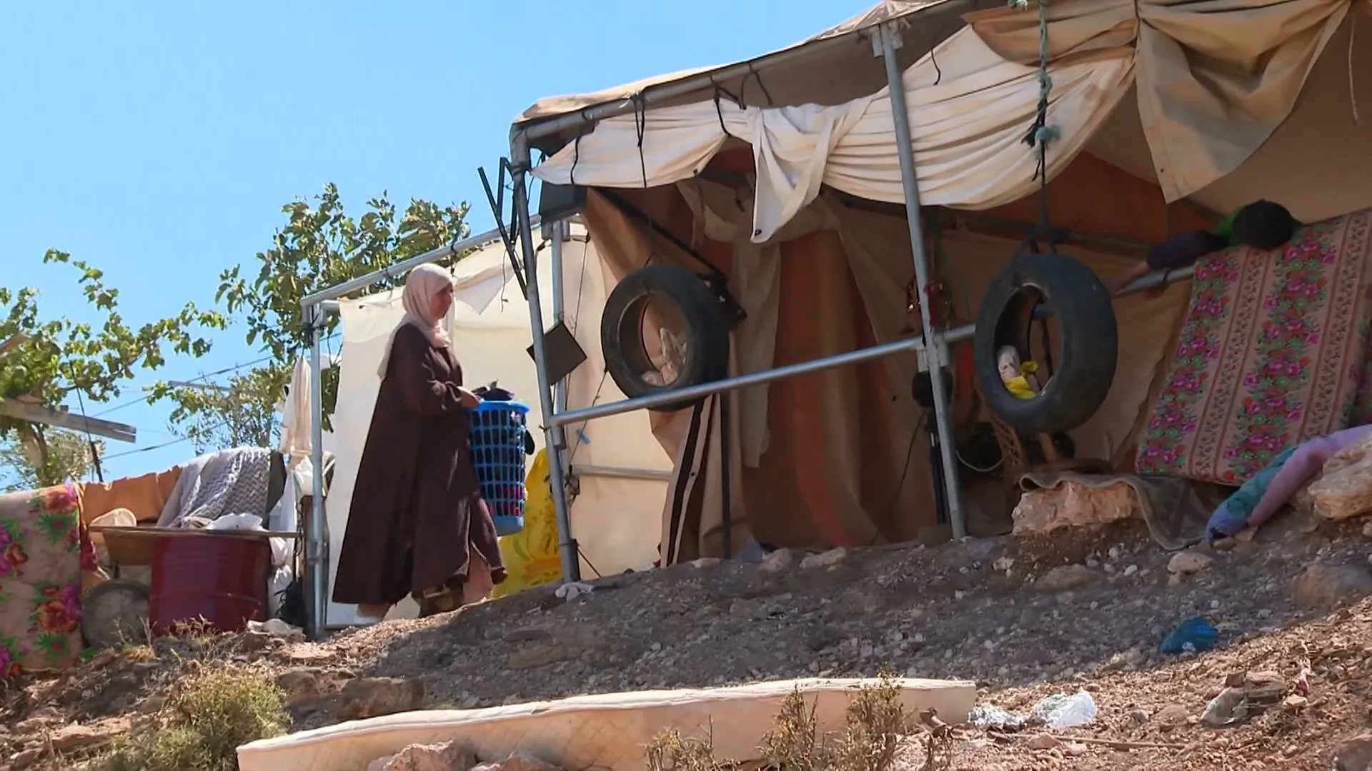 اعتداءات مستوطنين على الفلسطينيين في رام الله