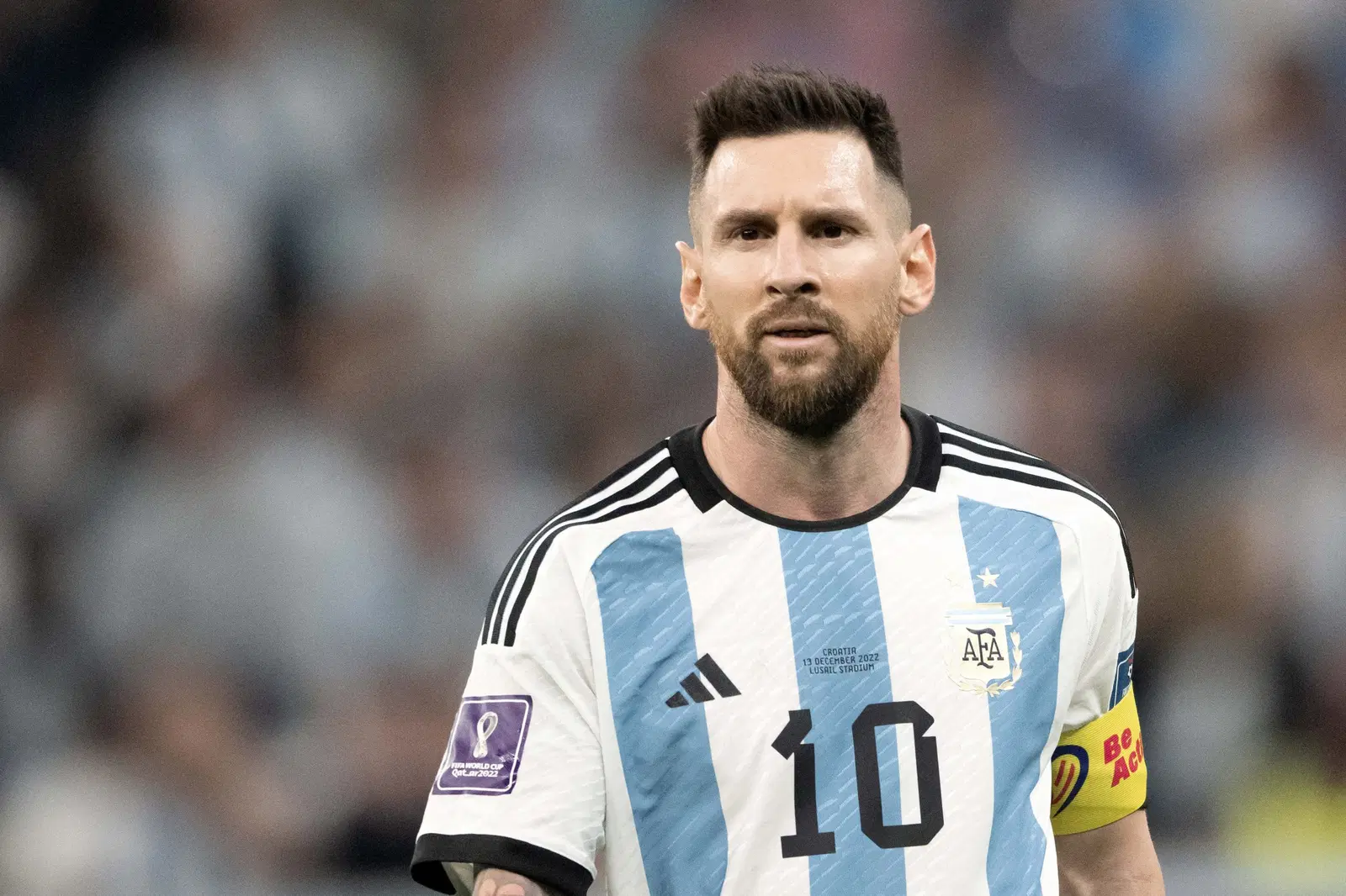 ميسي يحرج مدرب إسبانيا قبل نهائي كأس العالم