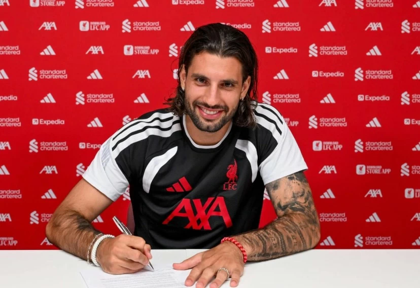 ليفربول يمدد عقد سوبوسلاي حتى 2027