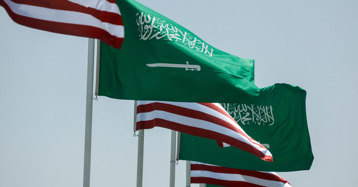 صفقة نووية سعودية أمريكية تثير مخاوف سباق تسلح