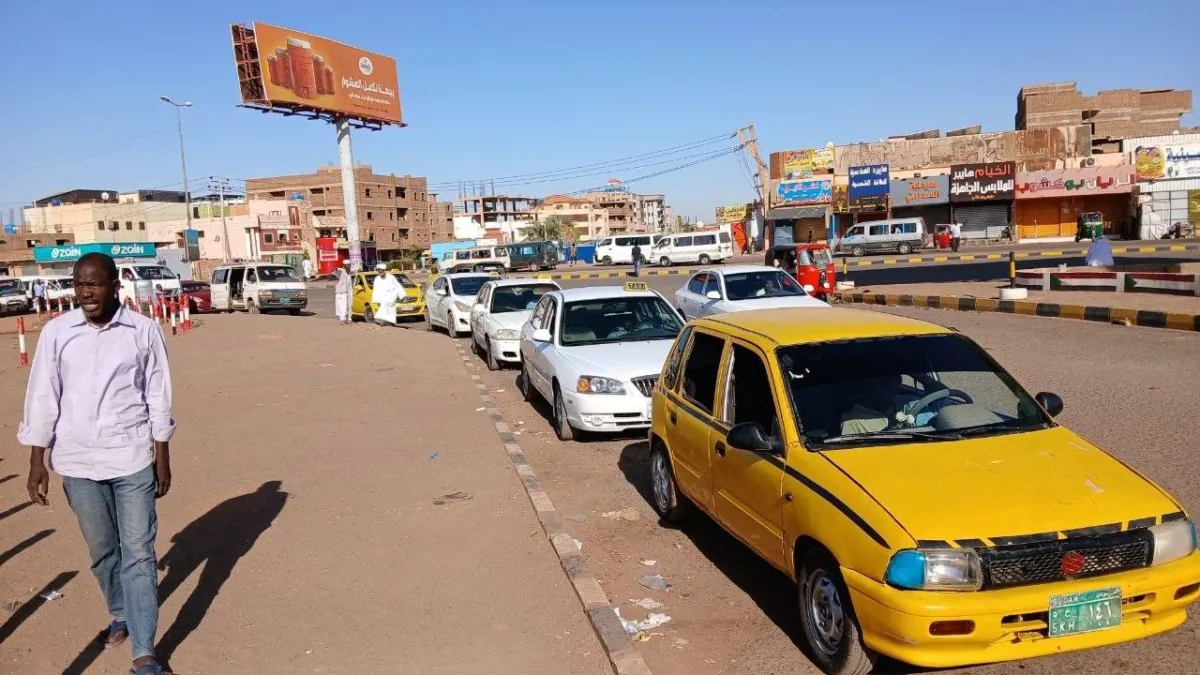 أزمة المواصلات في الخرطوم وتأثيرها على الحياة اليومية