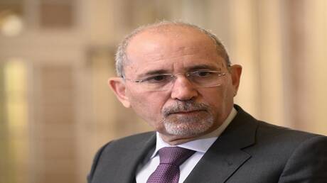 دعوة الصفدي لوقف التصعيد مع إيران ودعم الخليج
