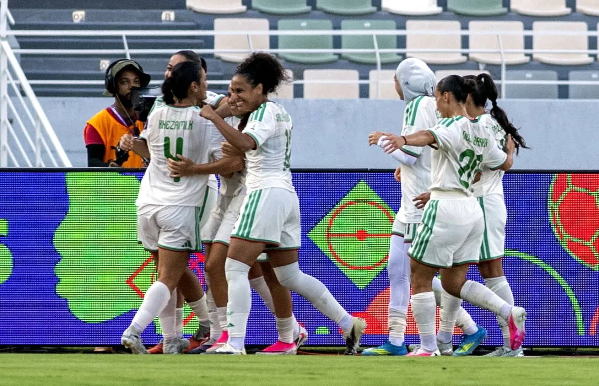 الجزائر تفوز على السنغال في افتتاح أمم أفريقيا للسيدات