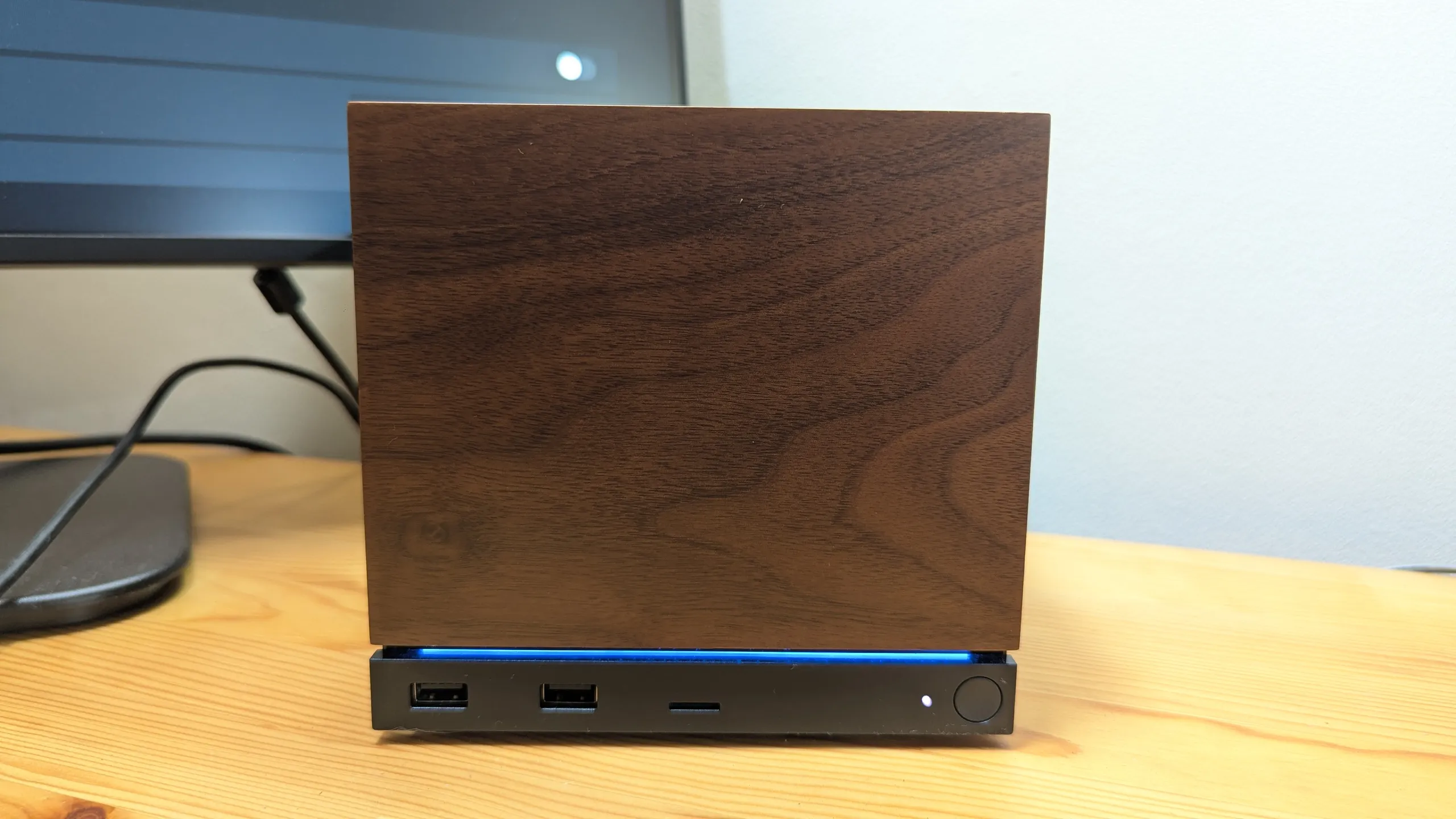 Steam Machine: تجربة جديدة في عالم الألعاب المنزلية