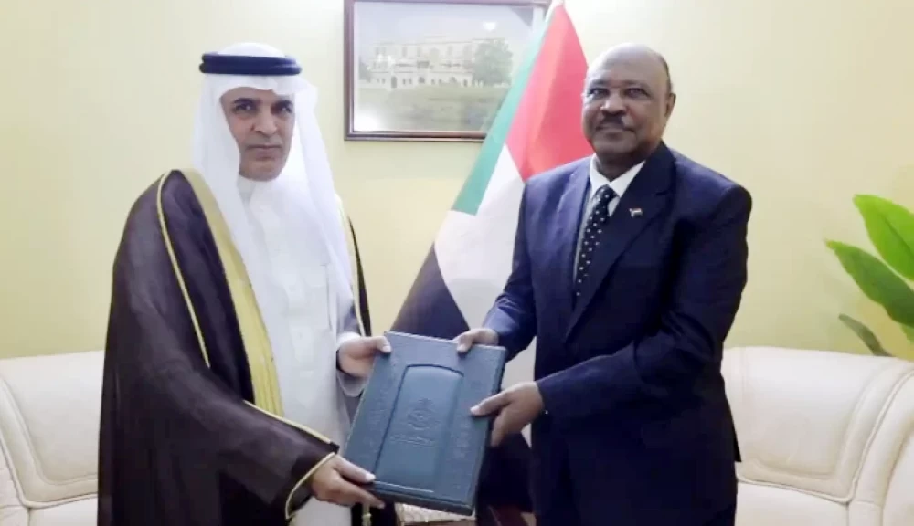 تقديم أوراق اعتماد السفير السعودي لدى السودان