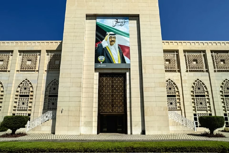 استنكار كويتي لاستهداف ناقلة سعودية في مضيق هرمز