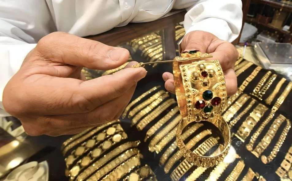 تذبذب أسعار الذهب: الشراء الآن أم الانتظار؟