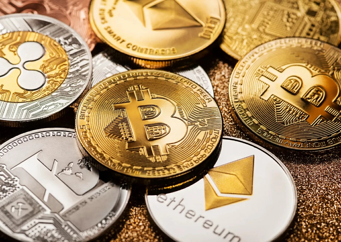 تراجع البيتكوين وسط تصعيد عسكري بين واشنطن وطهران