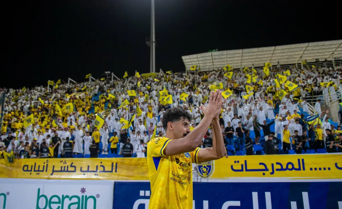 الهلال يوقع مع محمد محزري لتعزيز صفوفه